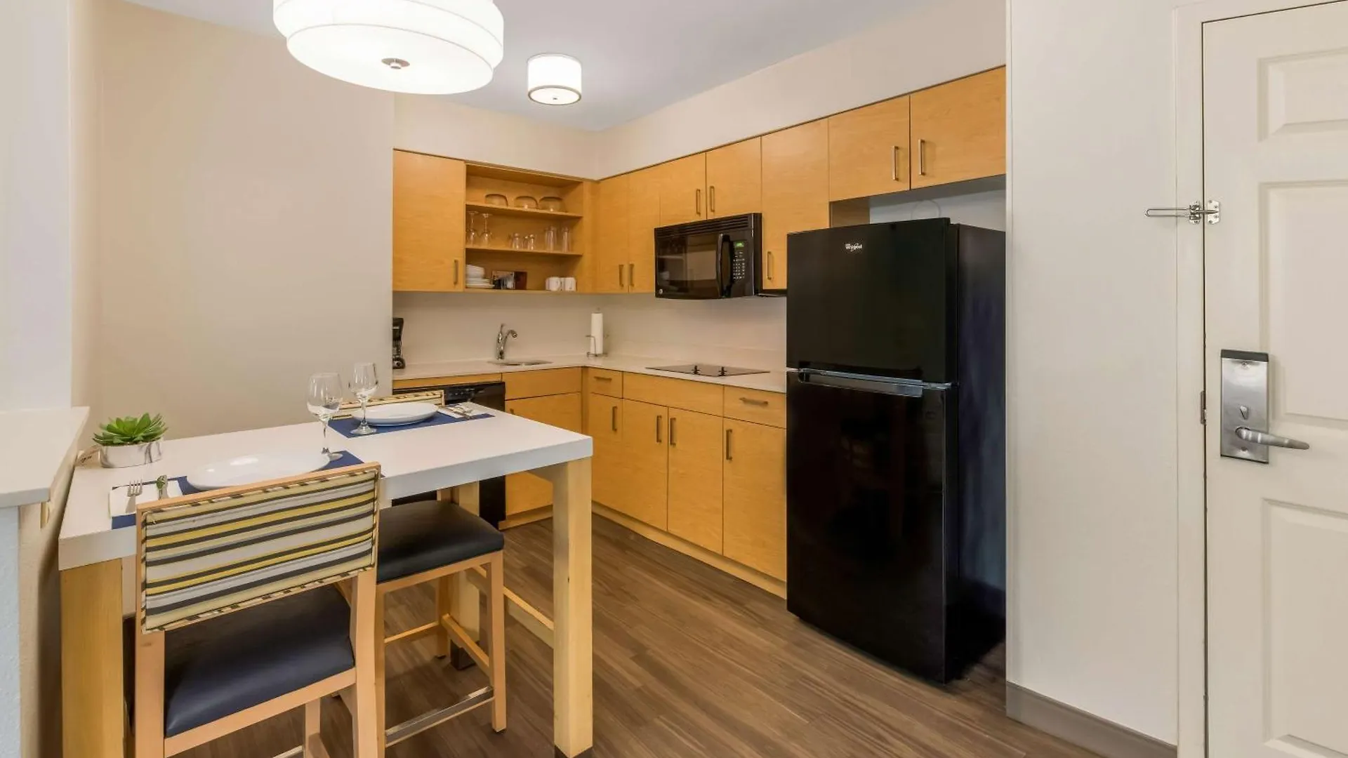Sonesta Es Suites Charlotte Arrowood Hotel