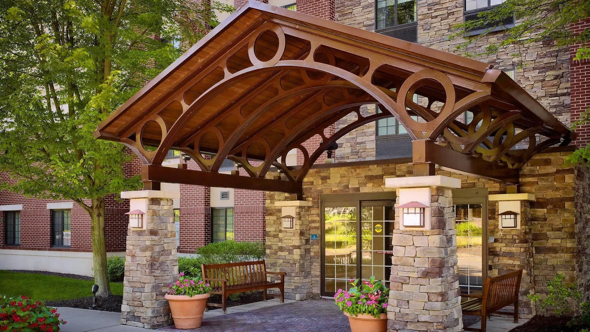 Sonesta Es Suites Charlotte Arrowood Hotel
